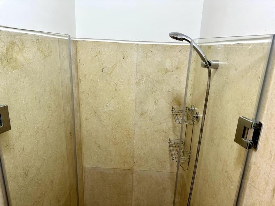 2 Bedroom Condo, With Pool, And Beach & Lagoon Access Hurghada Exteriör bild