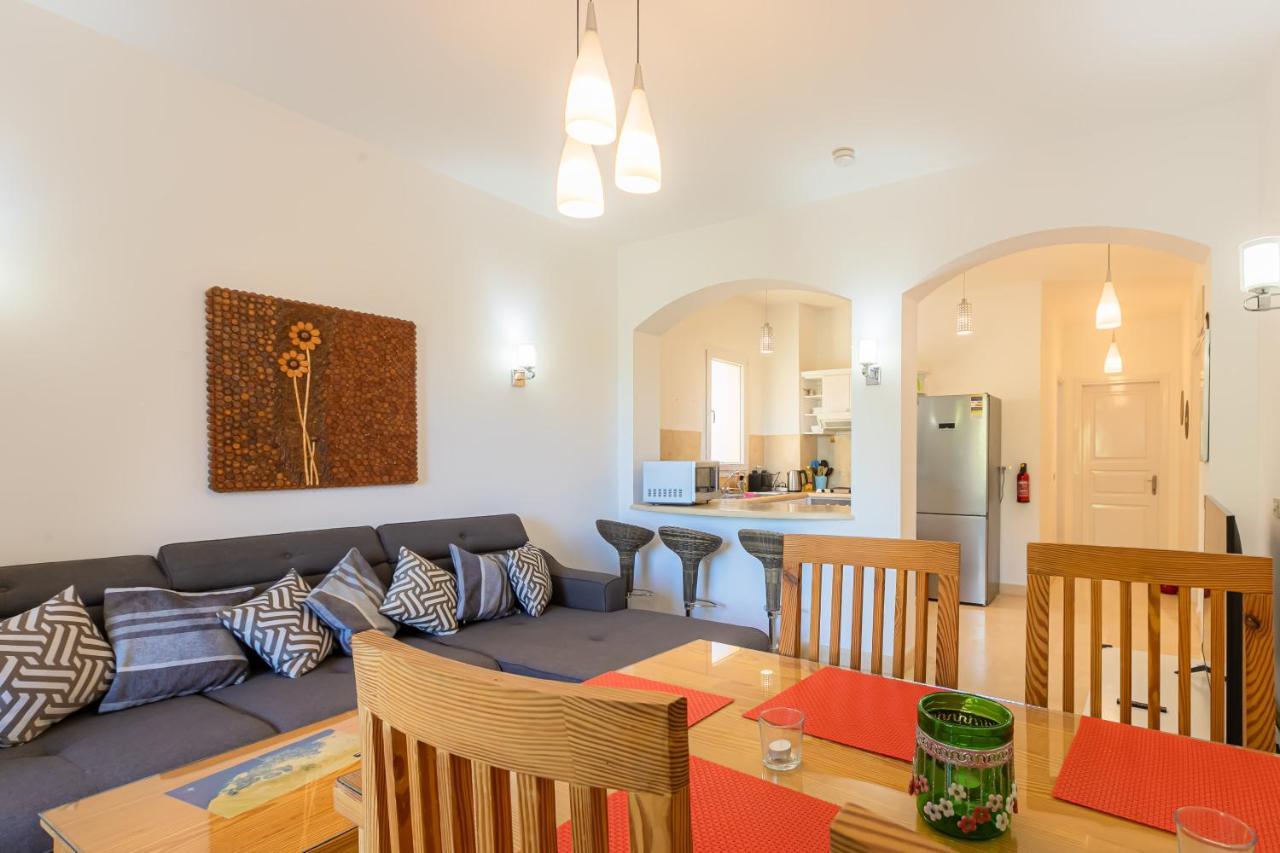 2 Bedroom Condo, With Pool, And Beach & Lagoon Access Hurghada Exteriör bild